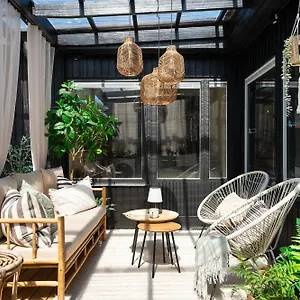  Apartment Away